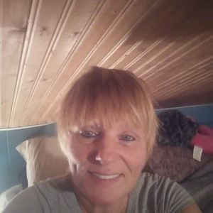 Meet your Posher, Deborah